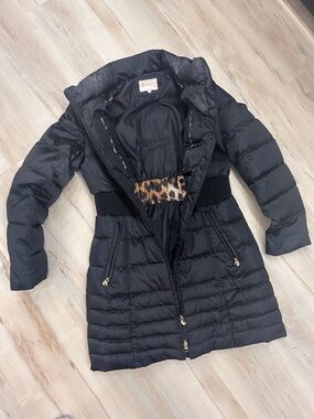Vintage 90s Women’s Black Quilted Puffer Coat with Leopard Trim